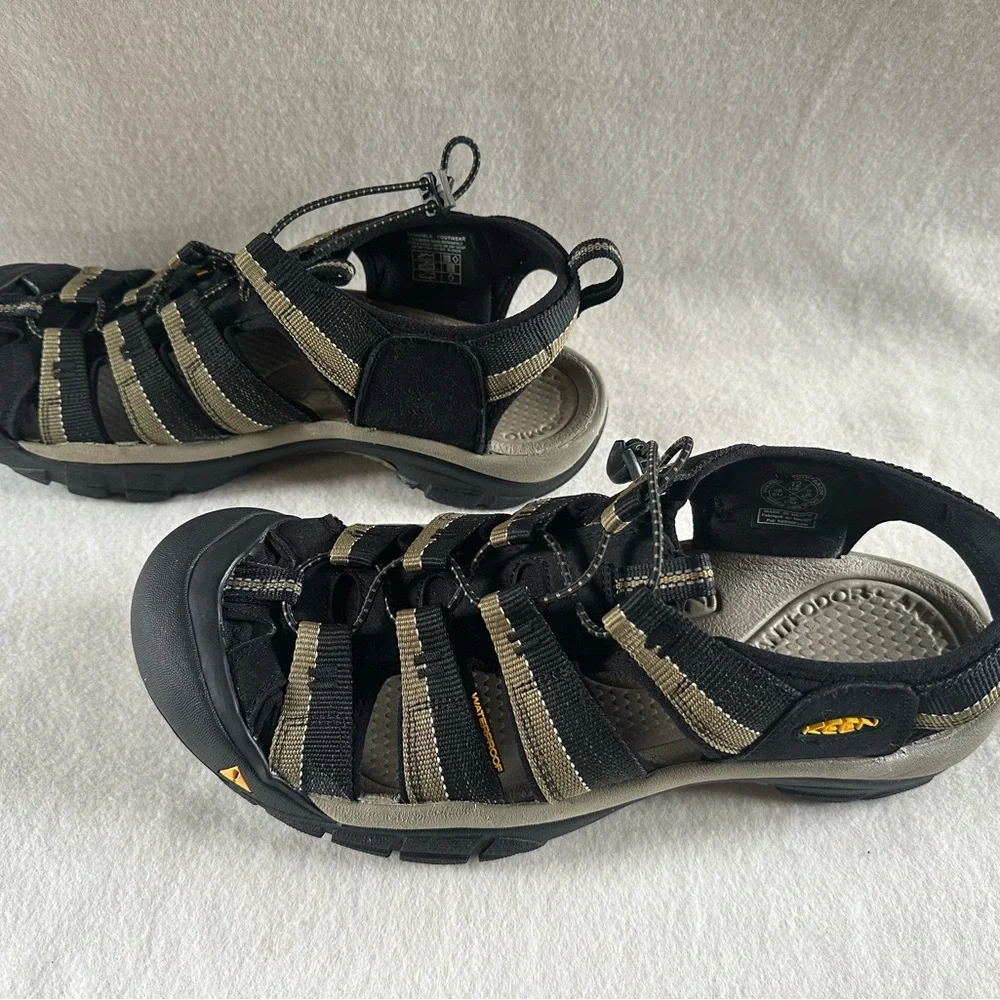 Keen Men’s Newport H2 Black/Stone Grey Sandals Size 12 - Picture 5 of 14